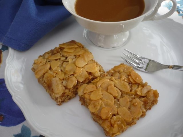 mandelkuchen (Small)